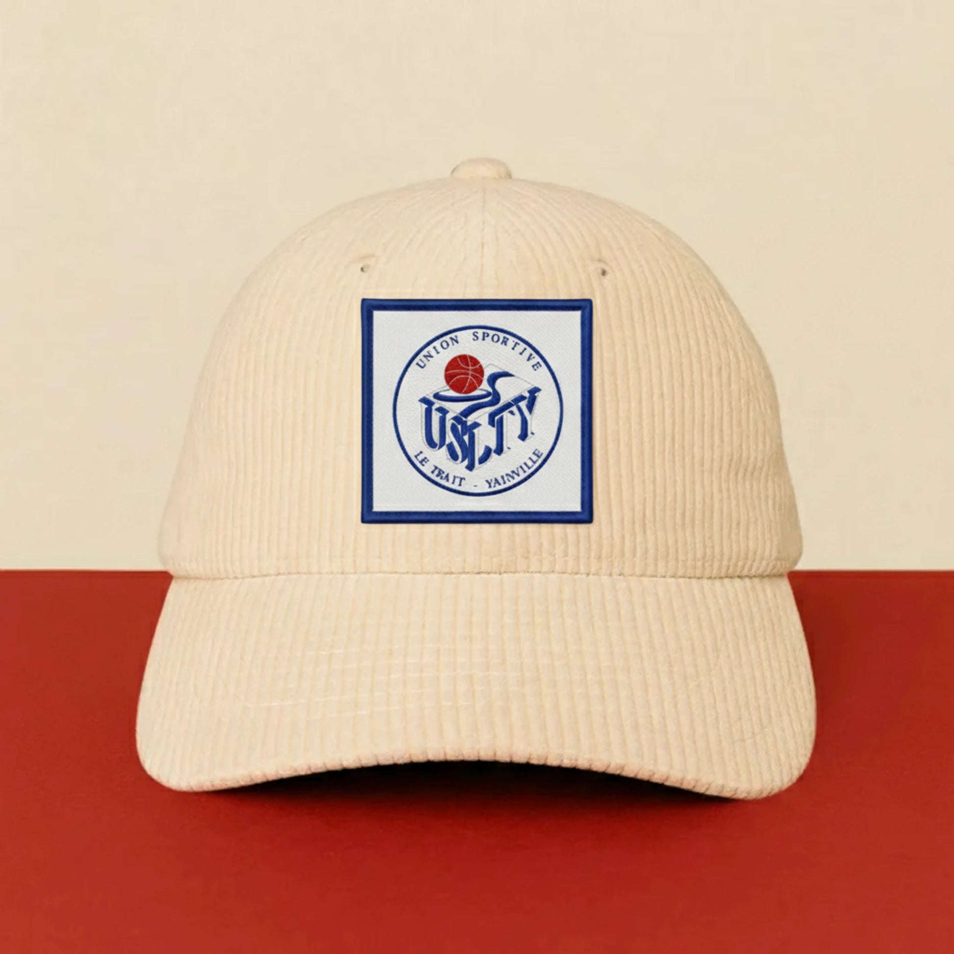 Patch Union Sportive le Trait Yainvill sur casquette à velcro PPATCH