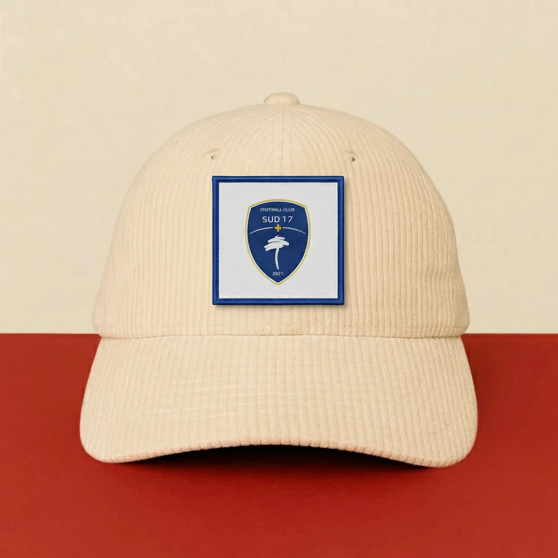 Détail broderie patch FOOTBALL CLUB SUD 17