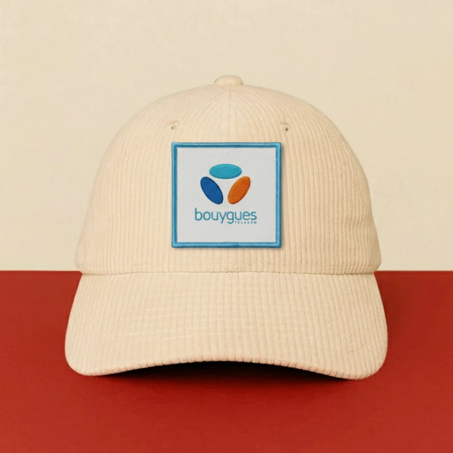 Détail broderie patch BOUYGUES TELECOM F. MERIGNAC