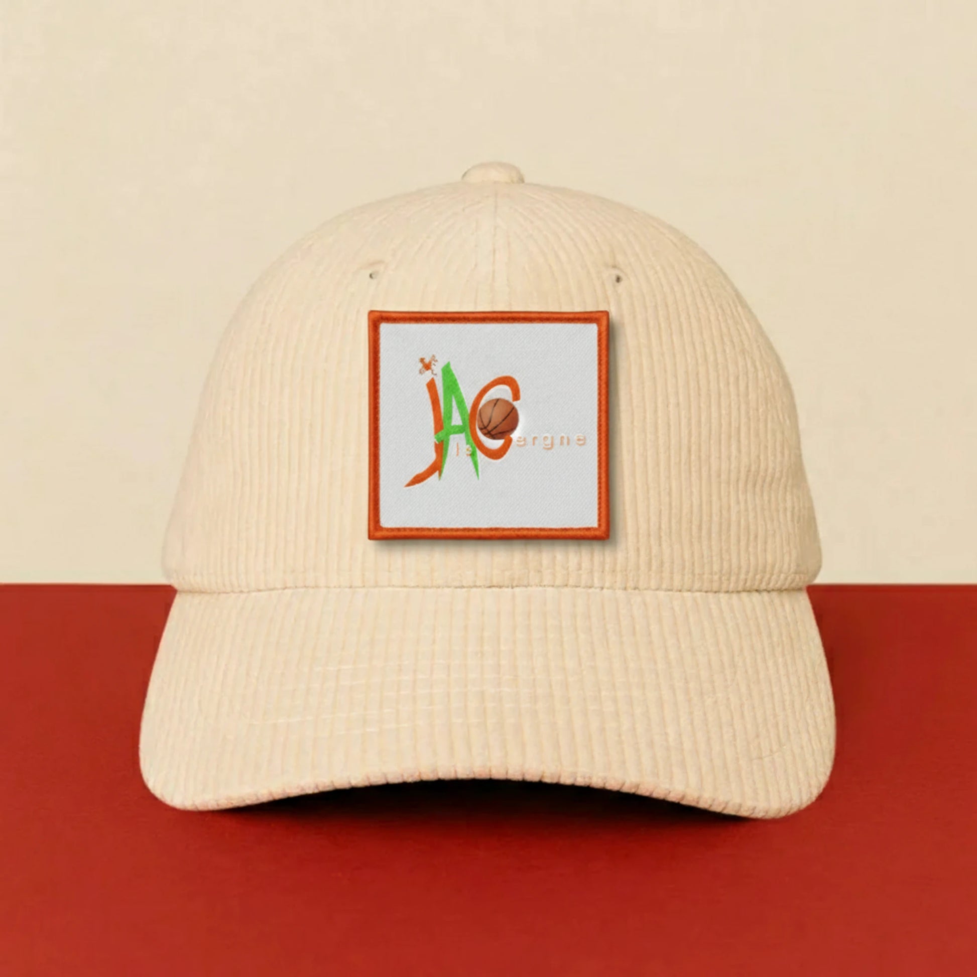 Détail broderie patch Le Cergne Ja