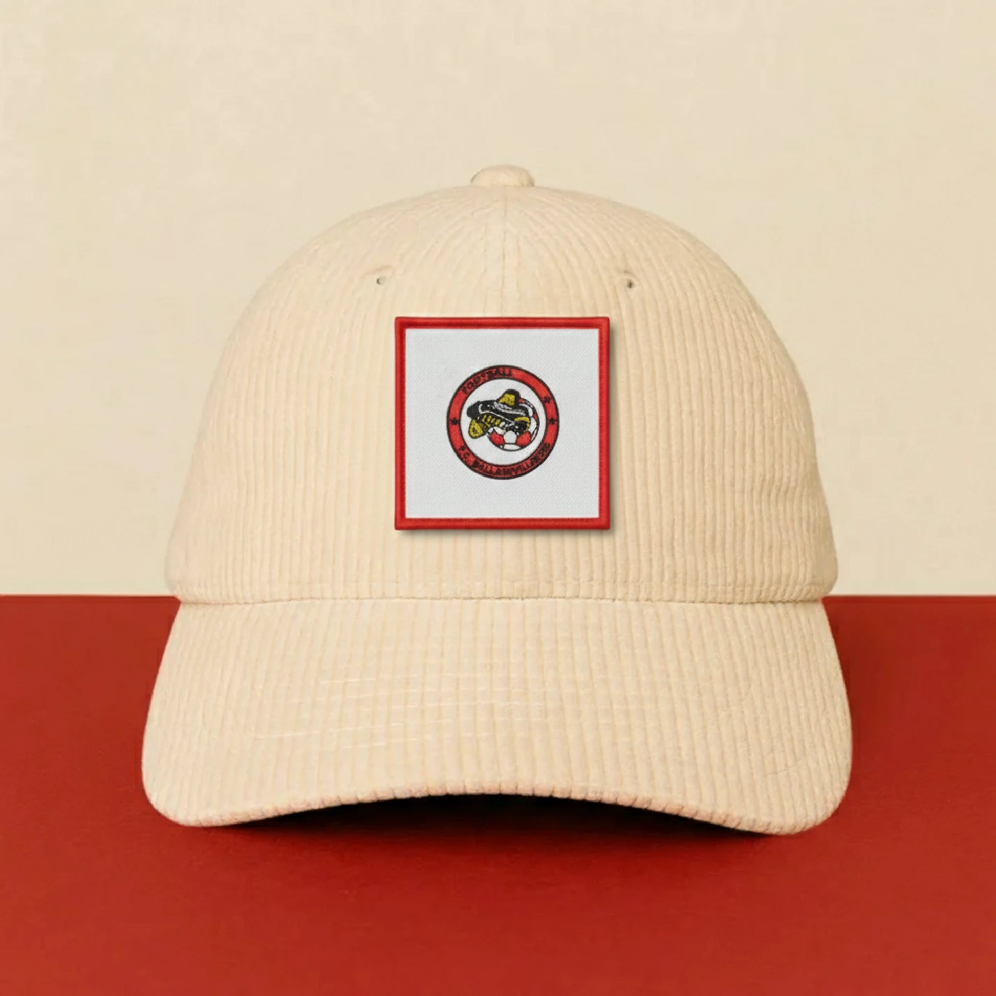 Patch A. S. BALLAINVILLIERS FOOTBALL sur casquette à velcro PPATCH