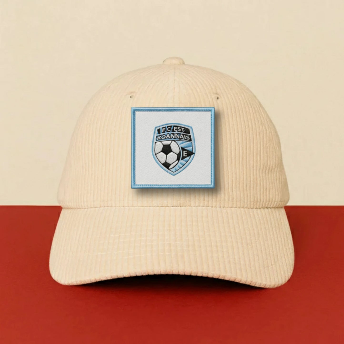 Patch Football Club De l'Est Roannais sur casquette à velcro PPATCH