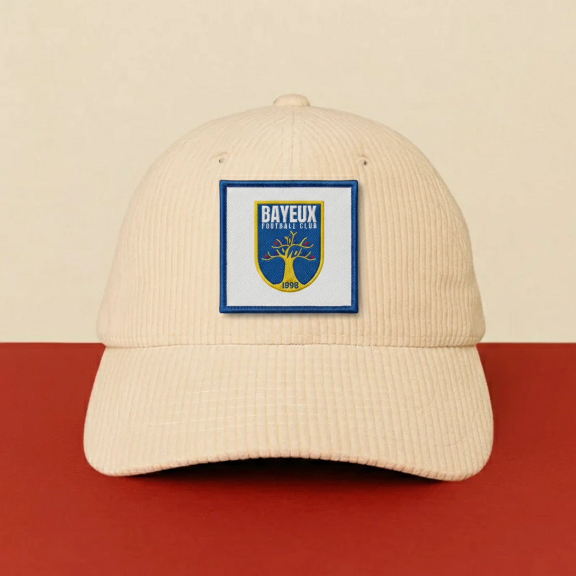 Patch Bayeux FC sur casquette à velcro PPATCH