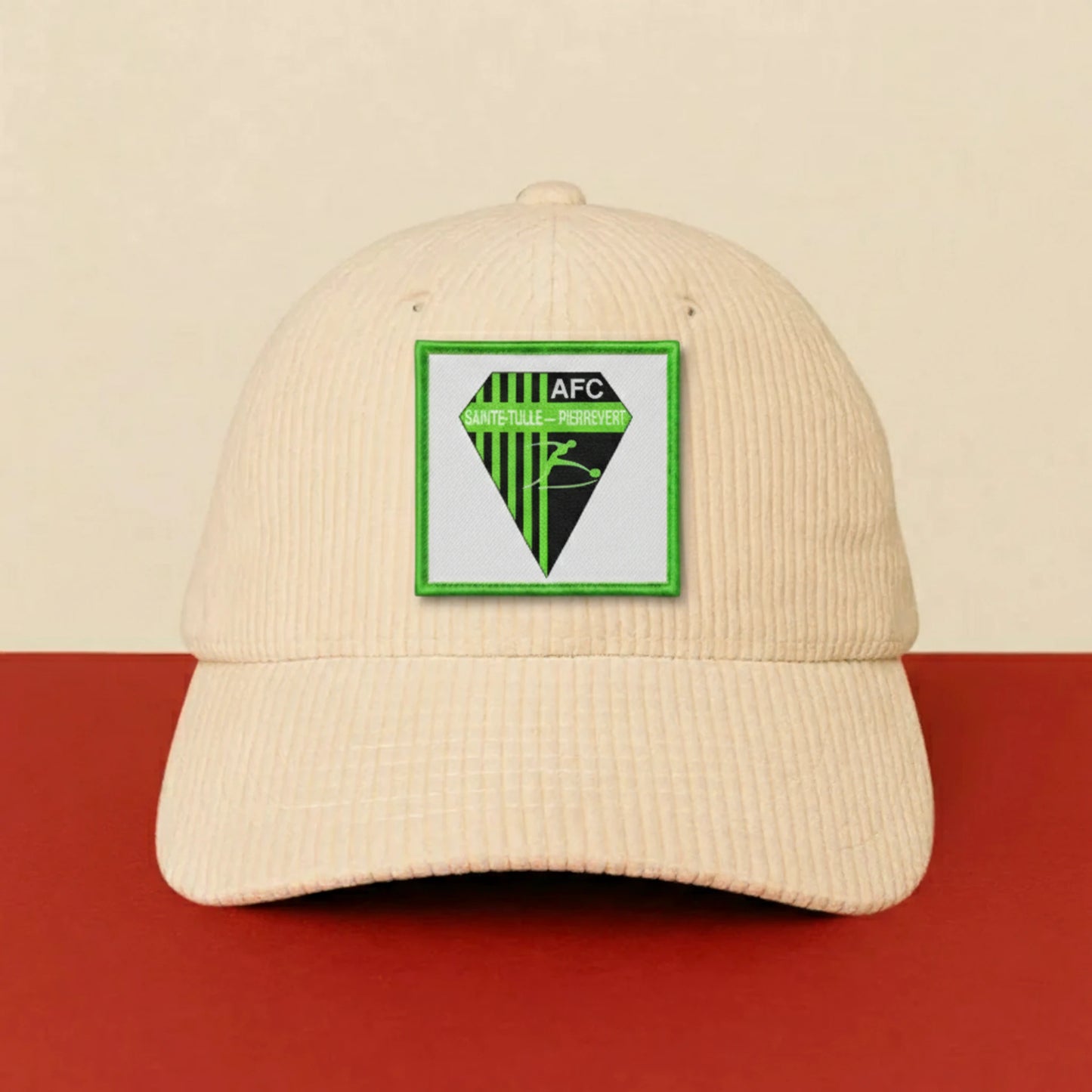 Patch Am FC Sainte Tulle Pierrevert sur casquette à velcro PPATCH