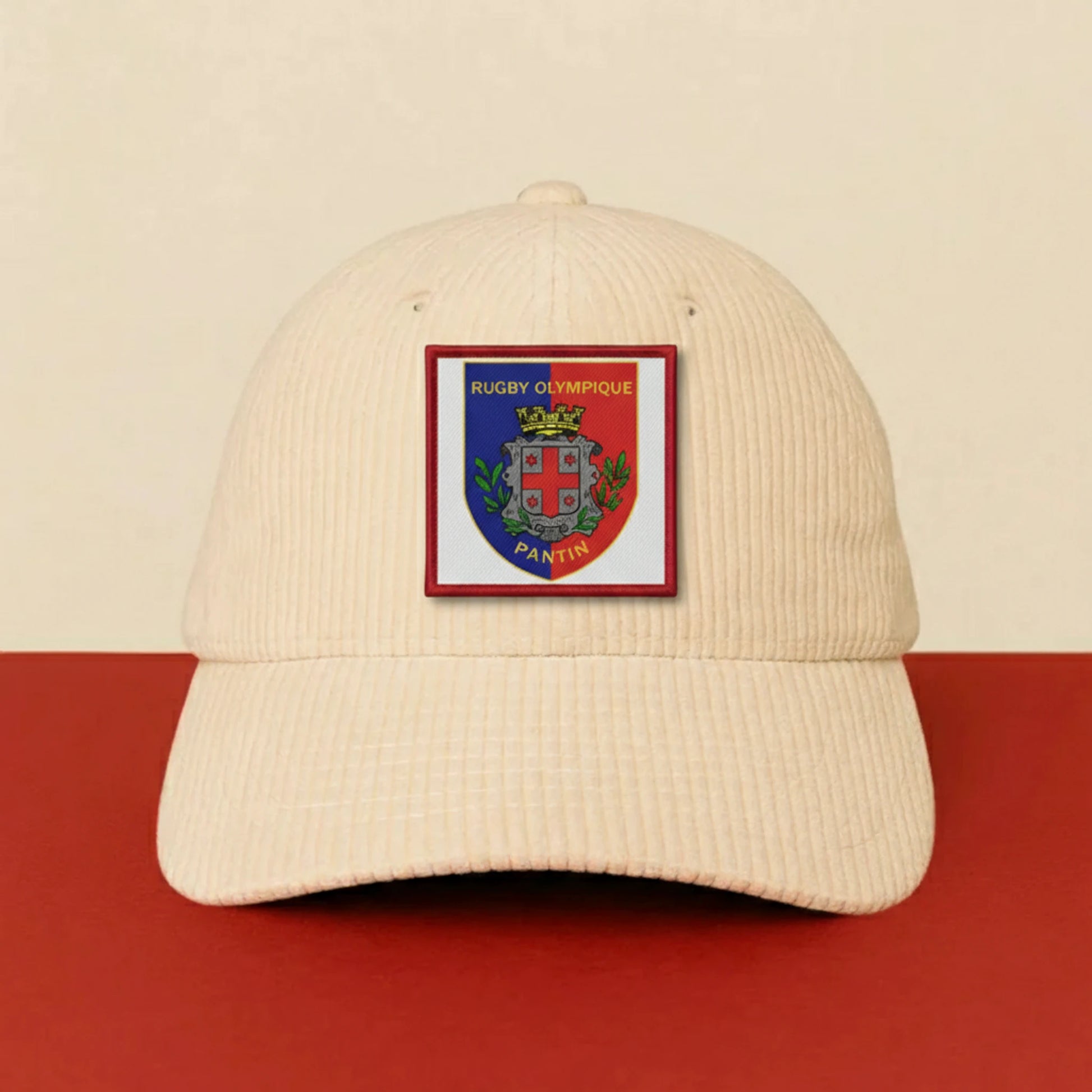 Détail broderie patch RUGBY OLYMPIQUE PANTIN