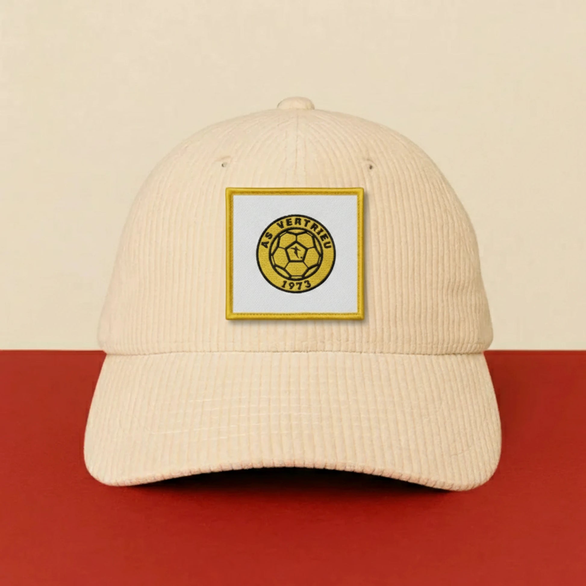 Patch AS Vertrieu sur casquette à velcro PPATCH