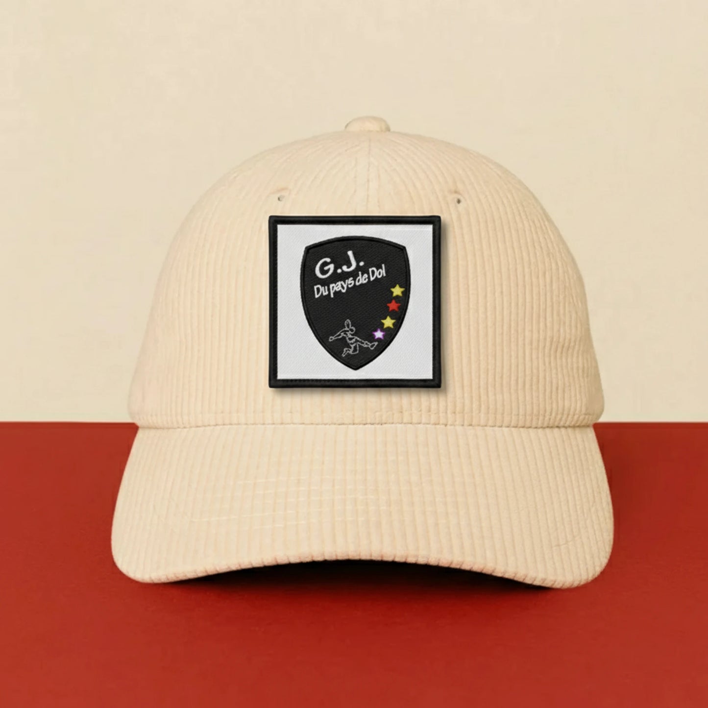 Détail broderie patch GJ PAYS DE DOL ET DE LA BAIE