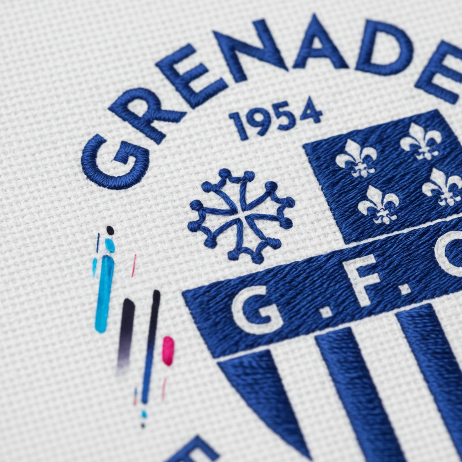 Détail broderie patch GRENADE F.C.