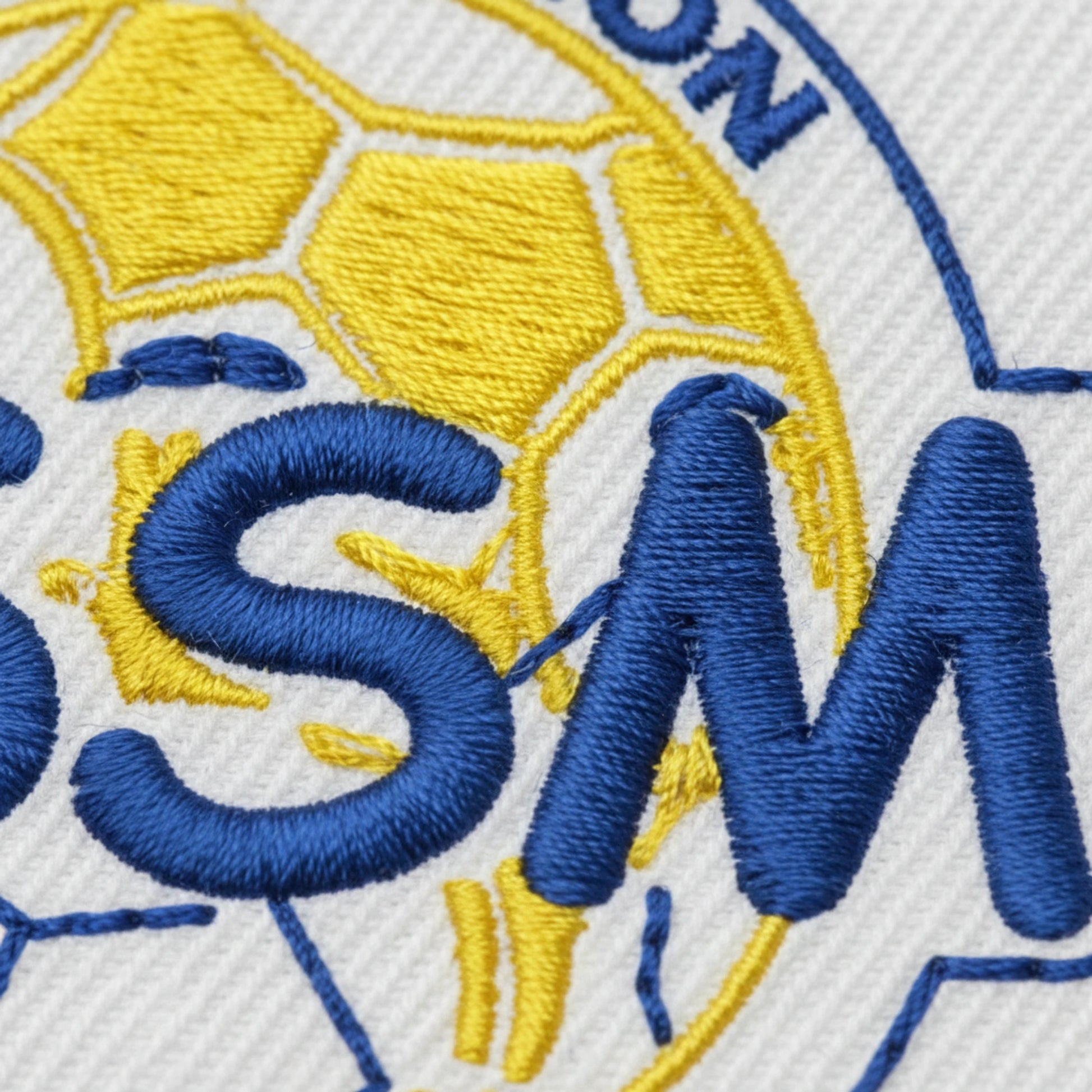 Détail broderie patch A. S. SAVIGNEUX MONTBRISON