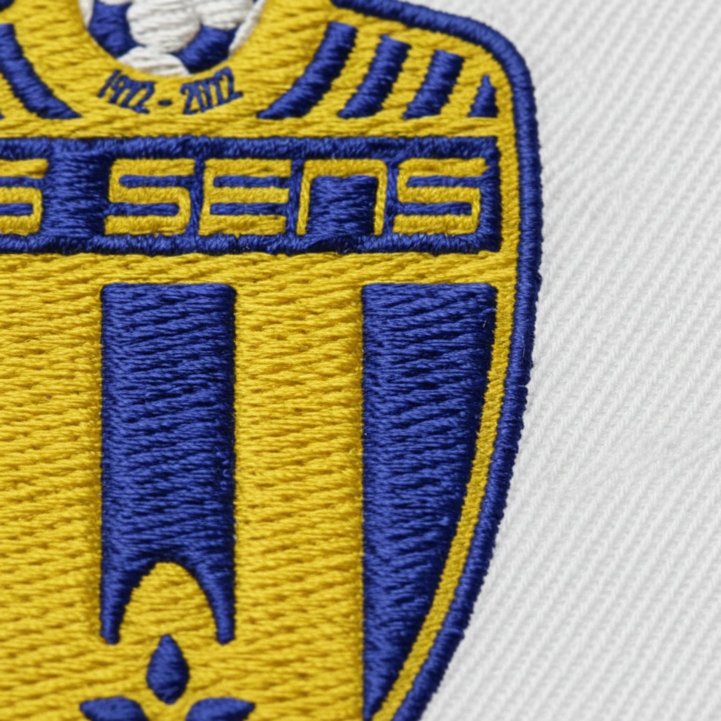Détail broderie patch US Sens De Bretagne