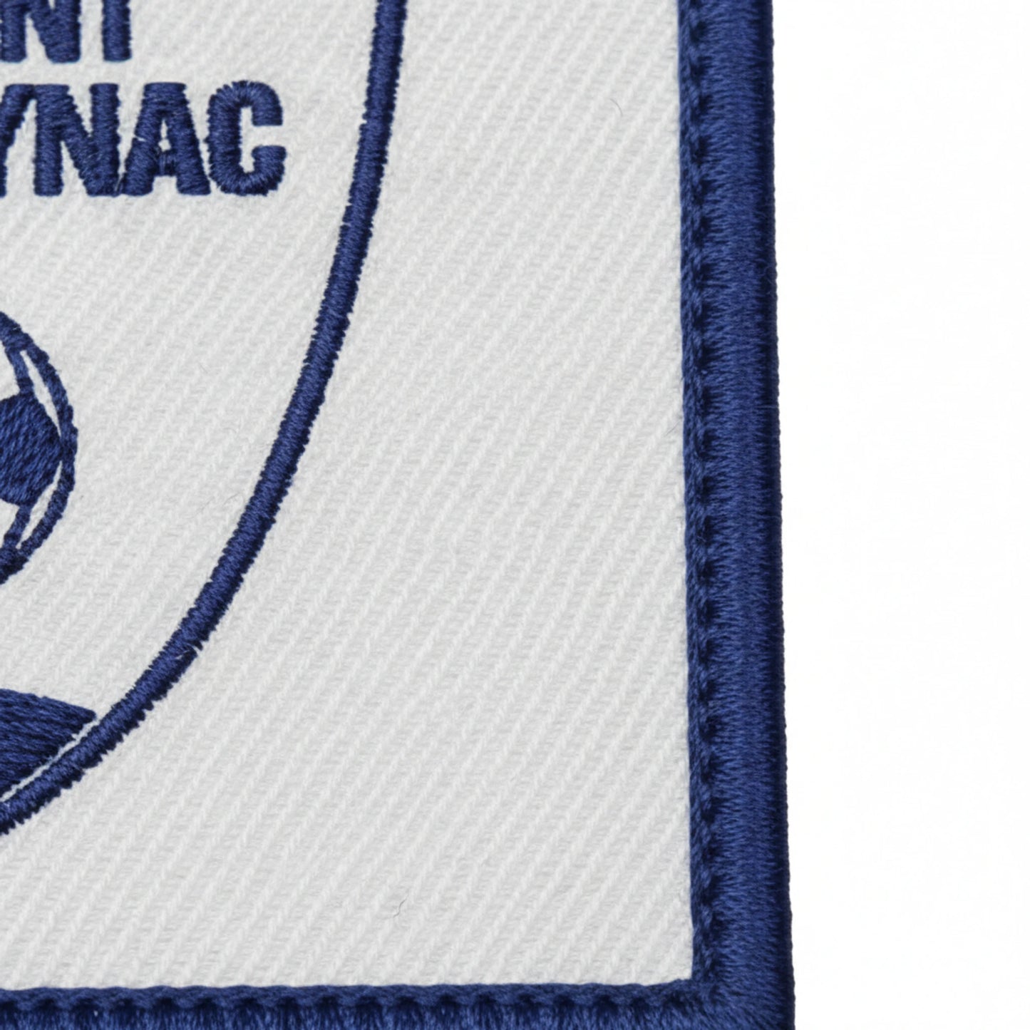 Détail broderie patch A.S. ST PIERRE EYNAC