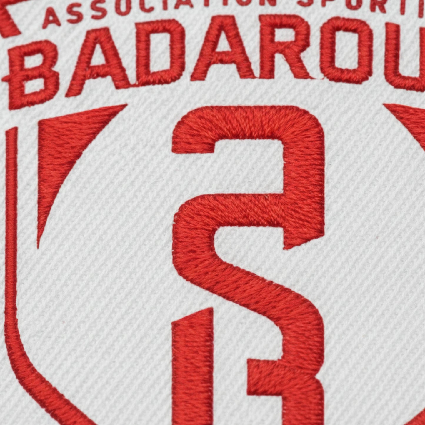 Détail broderie patch A.S. BADAROUX