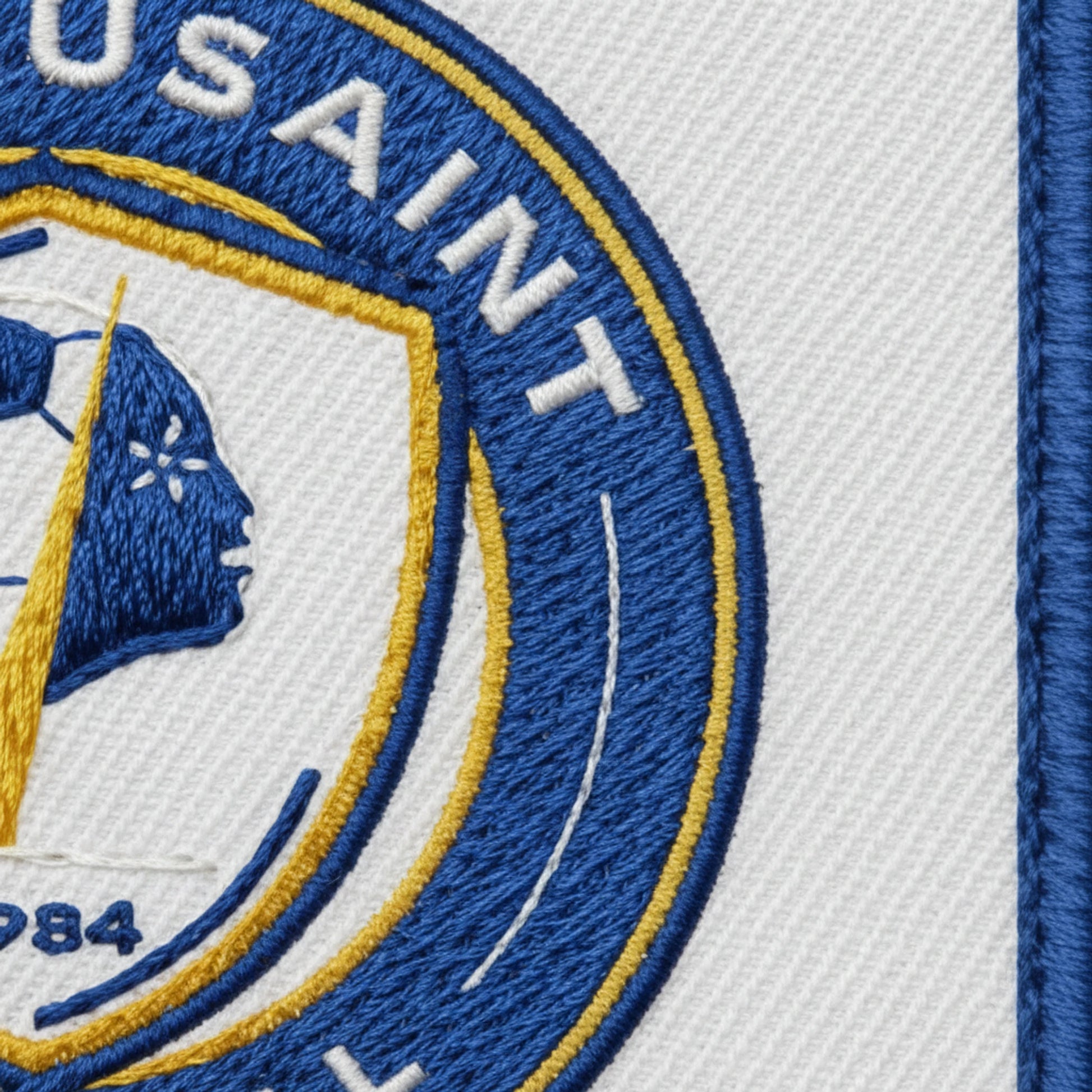 Détail broderie patch A. S.  LIEUSAINT FOOTBALL