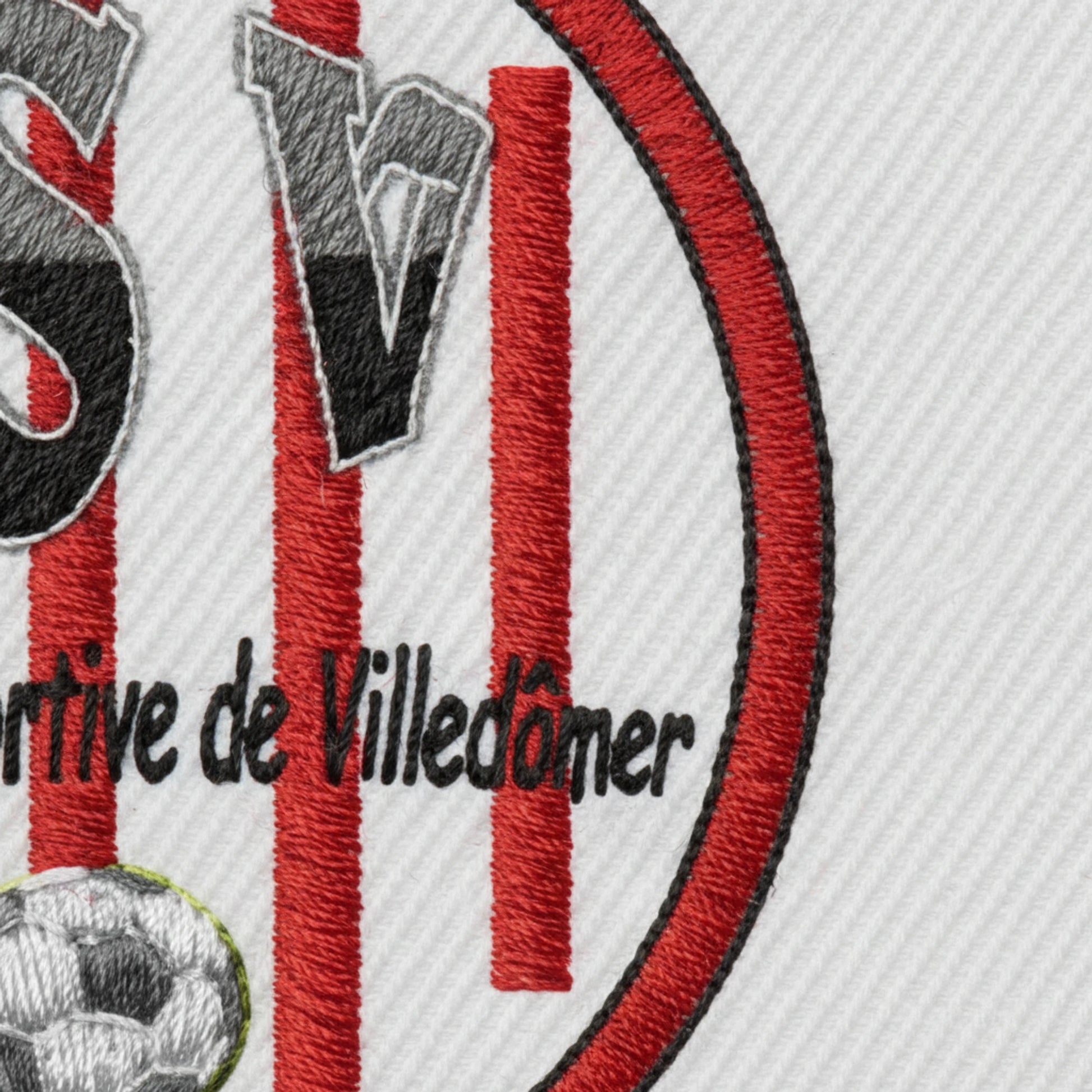 Détail broderie patch A.S. DE VILLEDOMER