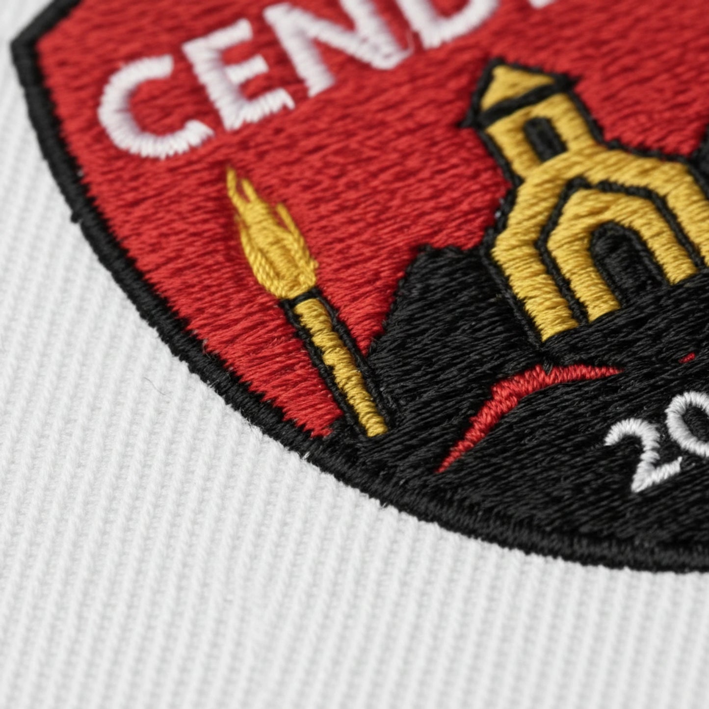 Détail broderie patch A.S. DE CENDRAS