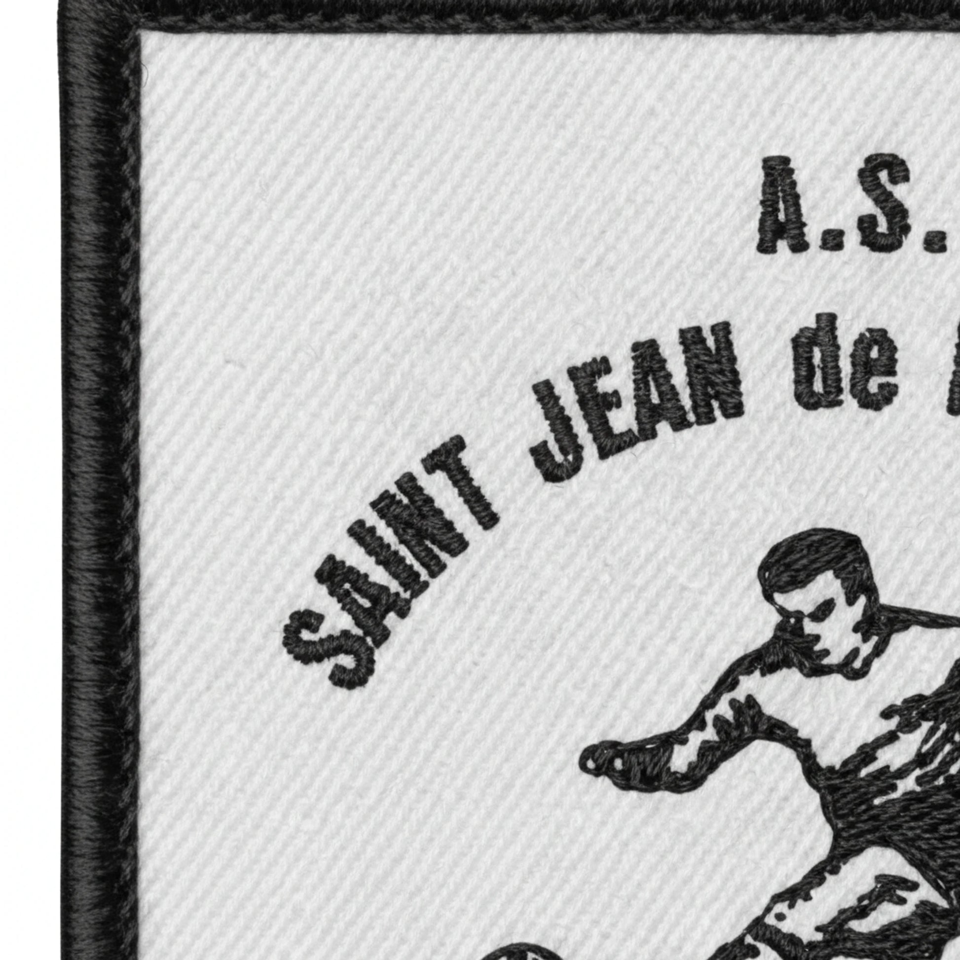 Détail broderie patch A.S. ST JEAN DE LA NEUVILLE
