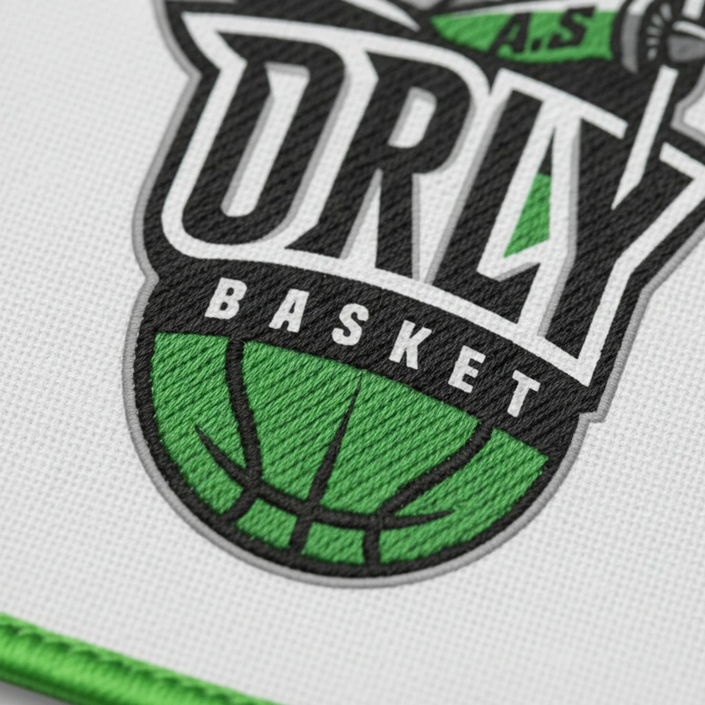 Détail broderie patch Avenir Sportif d'Orly Basket