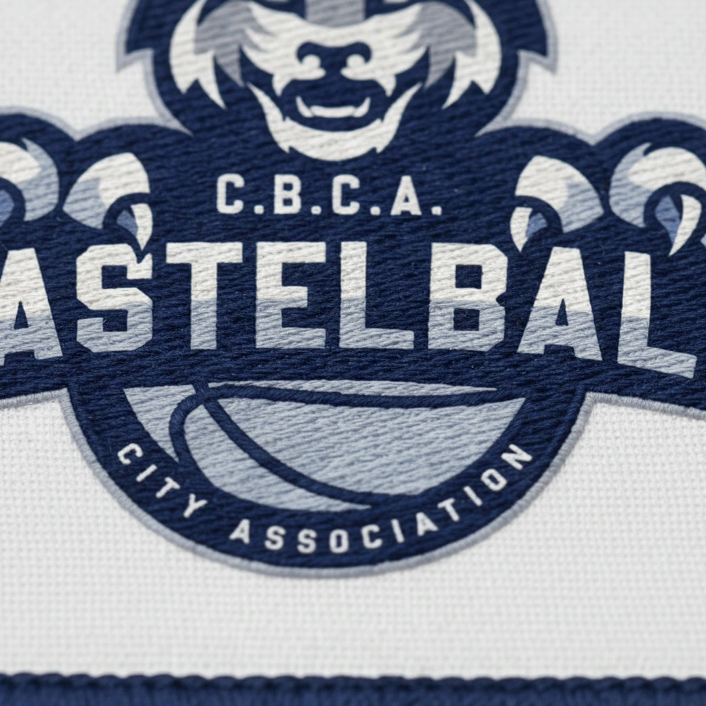 Détail broderie patch Castelball City
