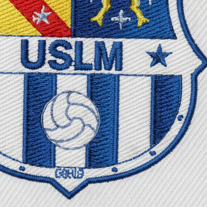 Détail broderie patch U.S. LITTERAIRE MONT ST MARTIN