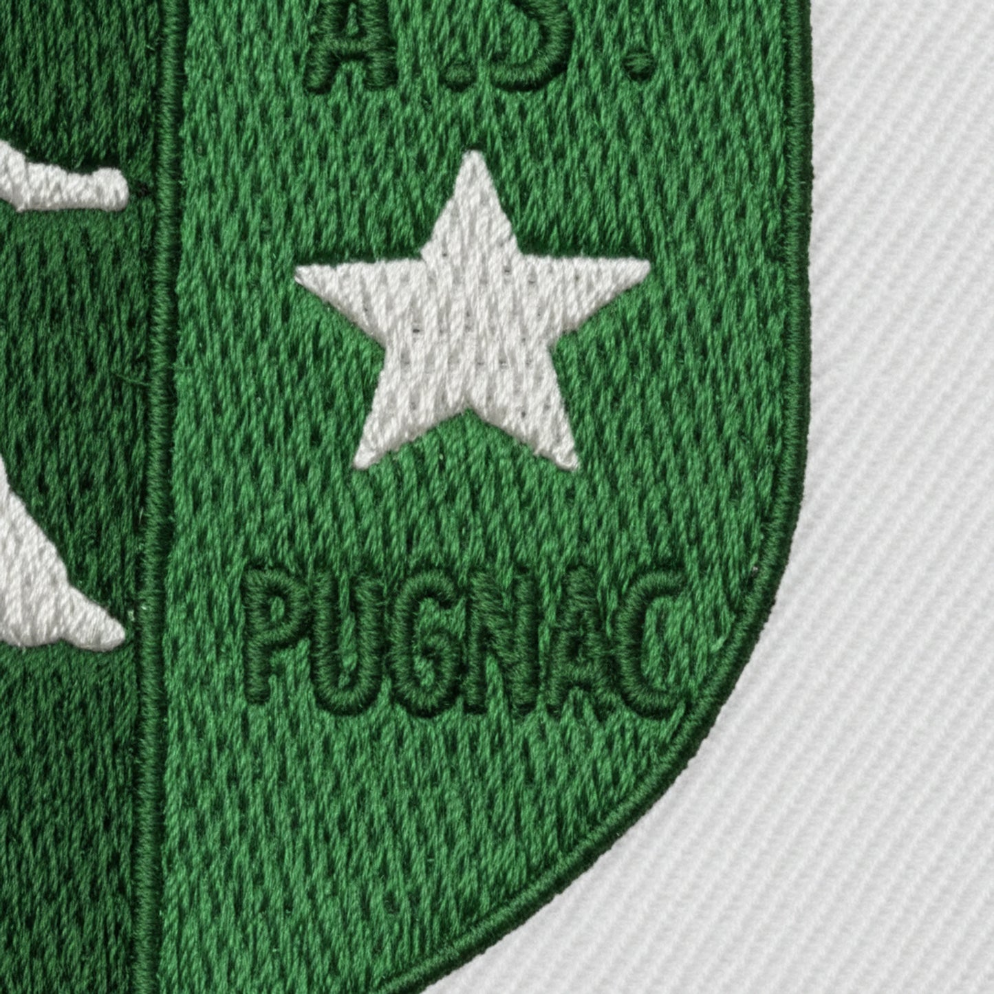 Détail broderie patch Association Sportive Pugnacaise
