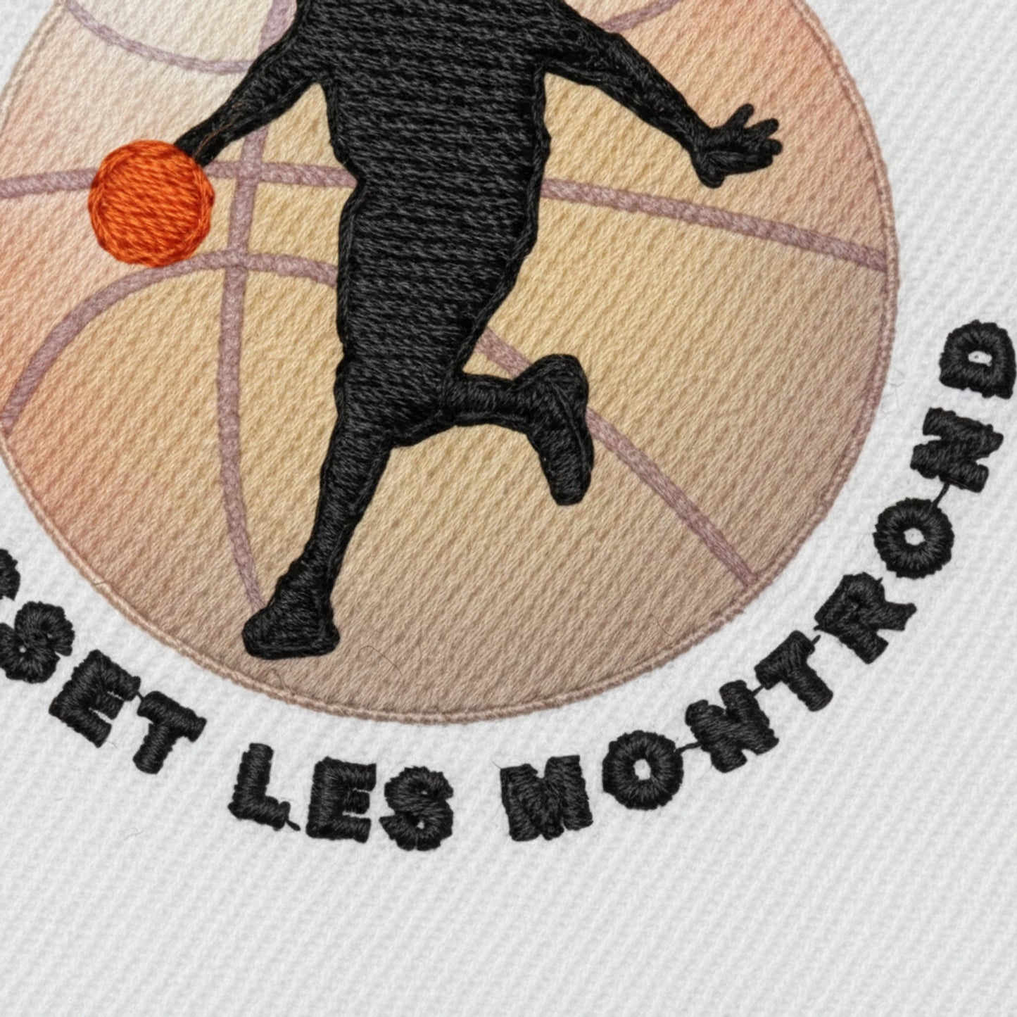 Détail broderie patch Boisset les Montrond Cjs
