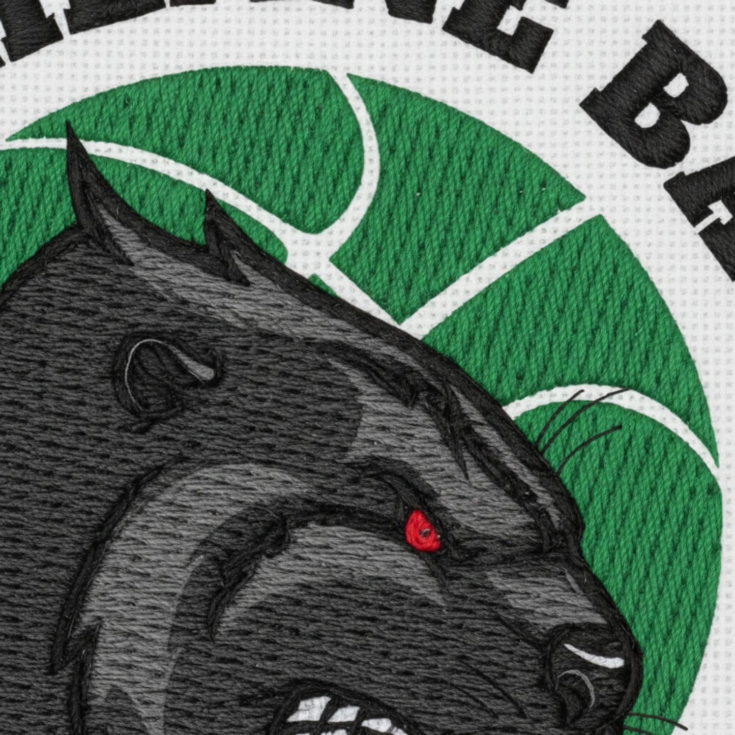 Détail broderie patch Similienne Nantes