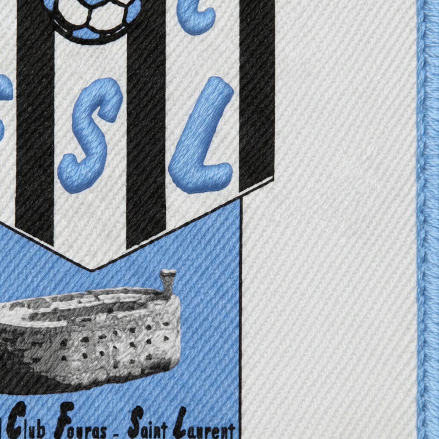 Détail broderie patch FC Fouras St Laurent