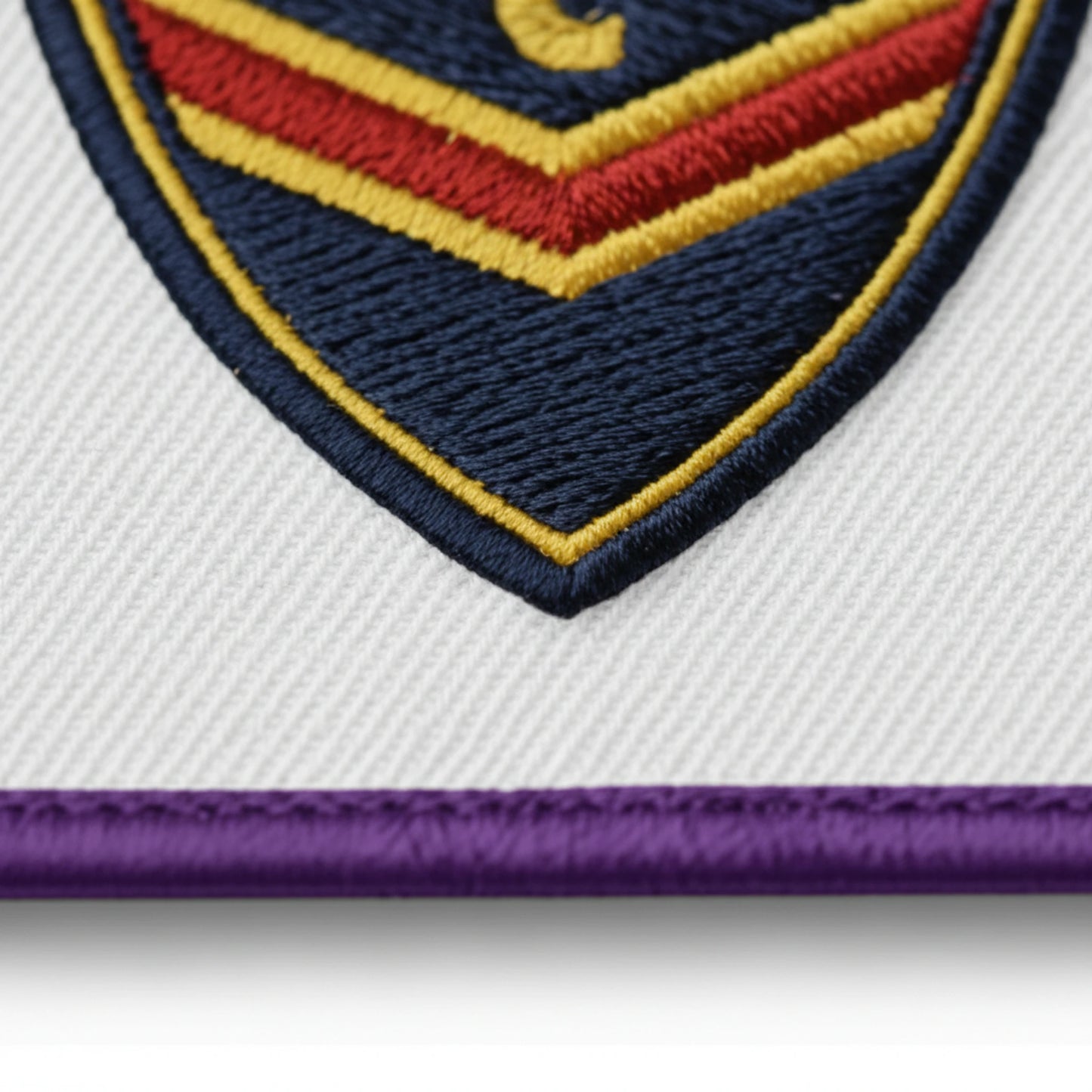 Détail broderie patch Dernieres Cartouches Carhaix