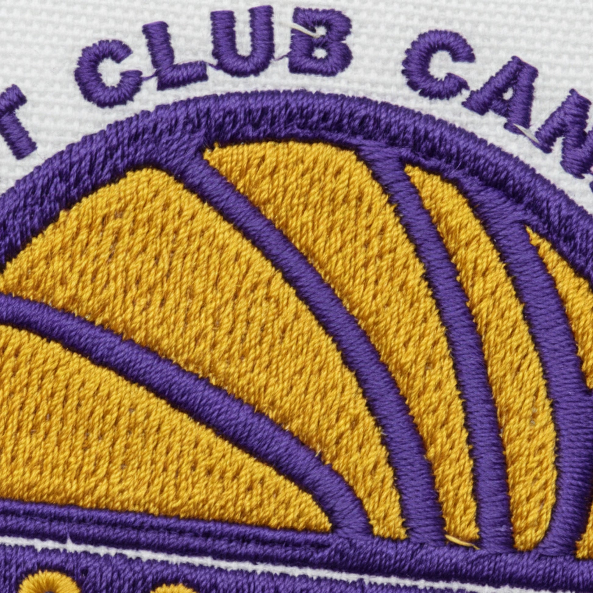 Détail broderie patch Basket Club Canejanais