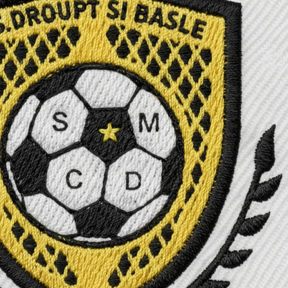 Détail broderie patch A.S. DE DROUPT ST BASLE