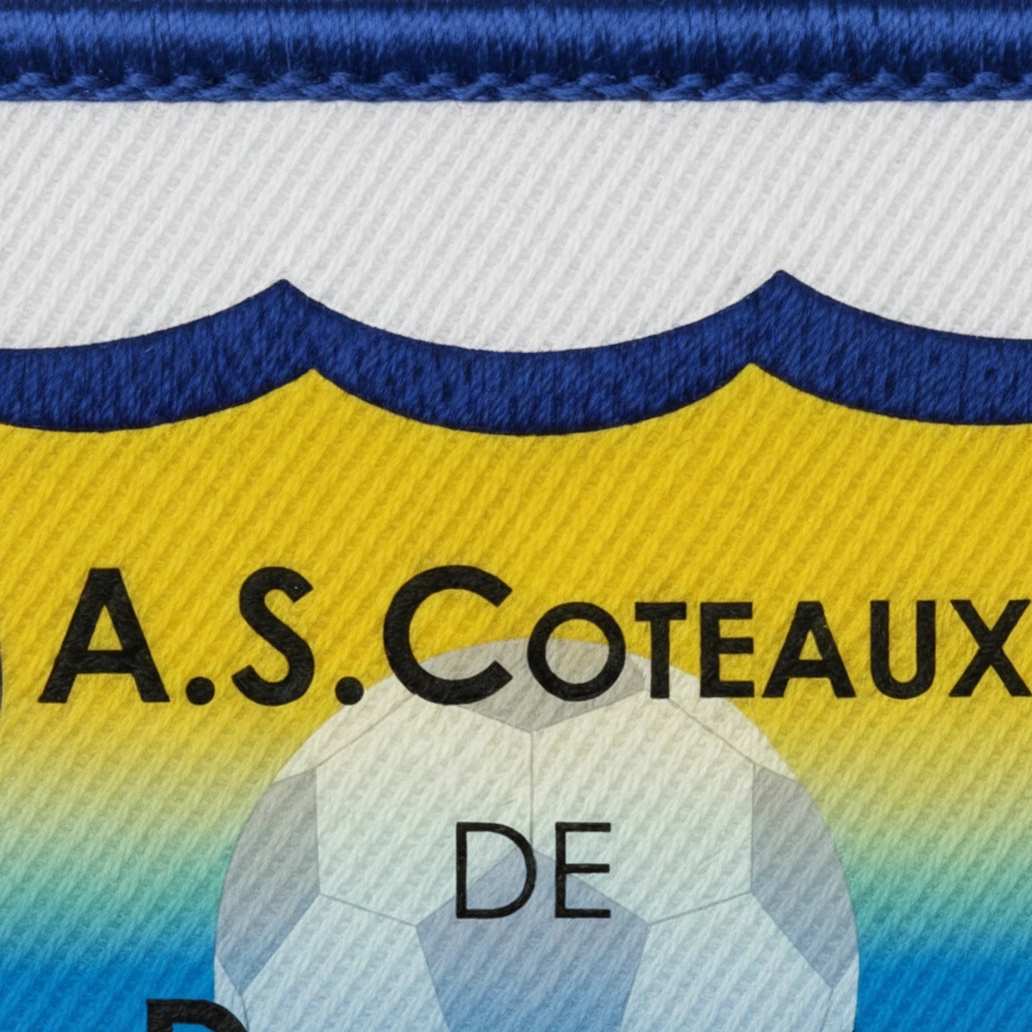 Détail broderie patch A. S. COTEAUX DE DORDOGNE