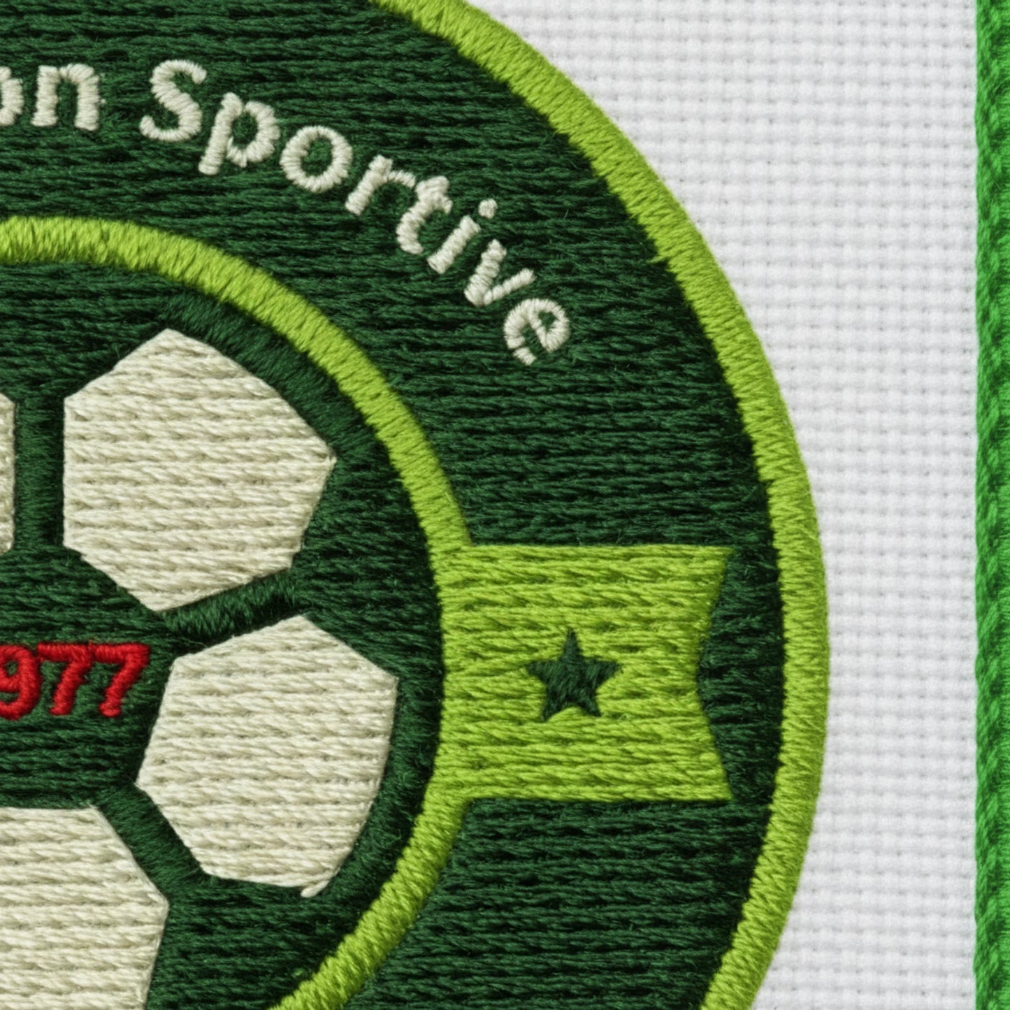 Détail broderie patch A.S. CREMAREST