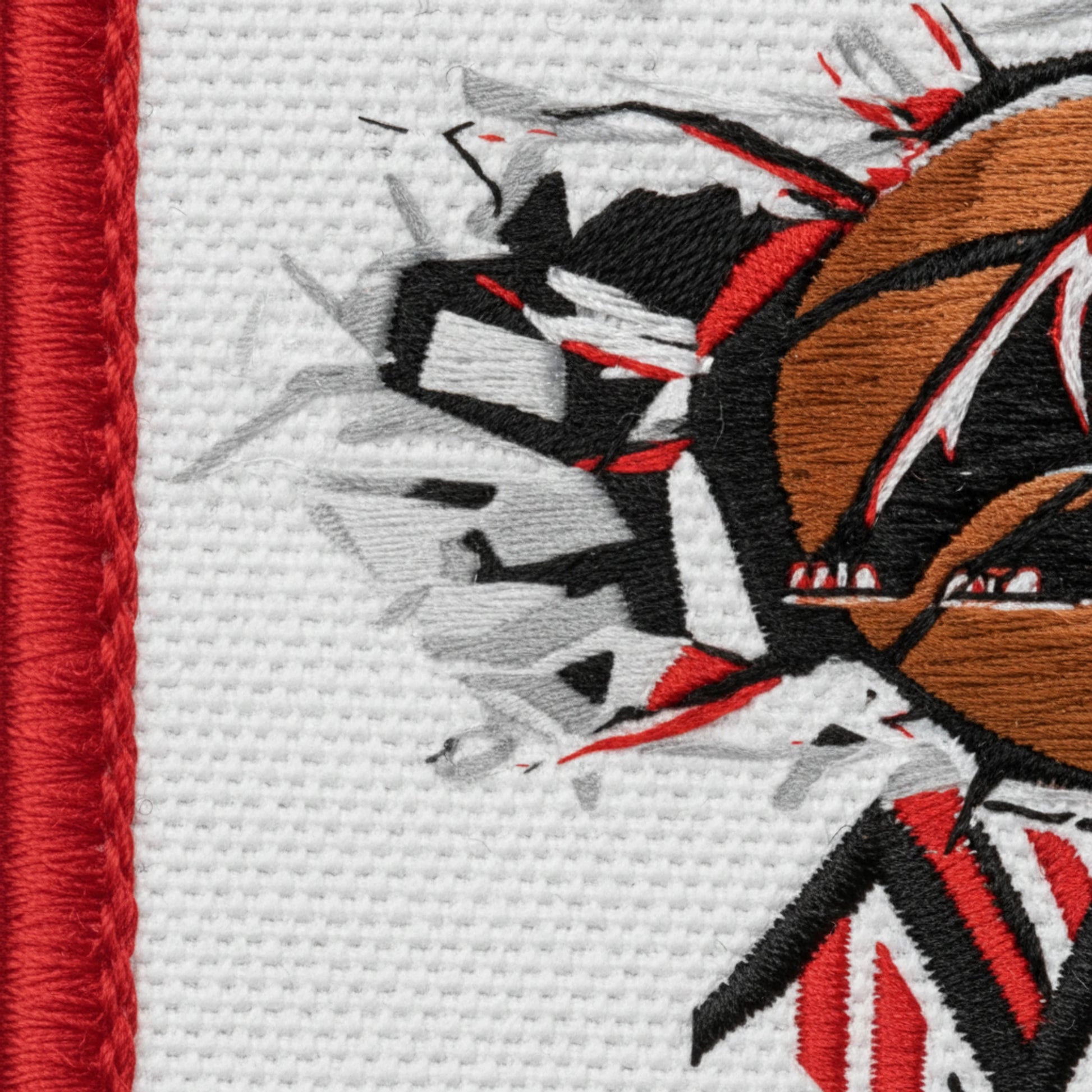 Détail broderie patch Montrejeau Pyrenees Basket