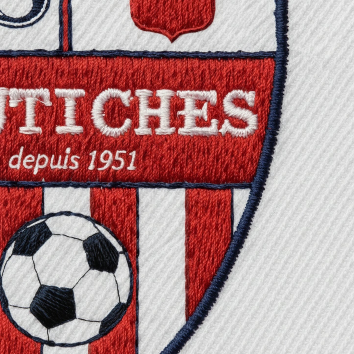 Détail broderie patch A.S. COUTICHES