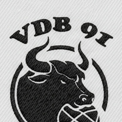 Détail broderie patch Varennes-Jarcy Basket Club