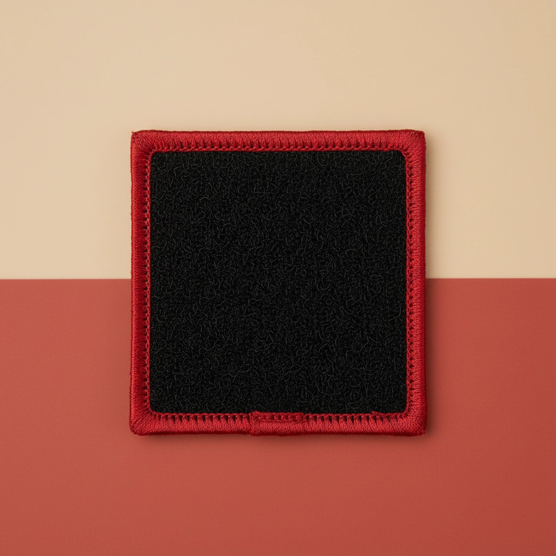 Patch C.S. DE FRASNE sur casquette à velcro PPATCH