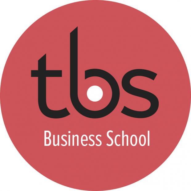 Patch tbs sur casquette à velcro PPATCH